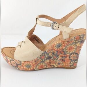 Chic Beige Floral Wedge Sandals